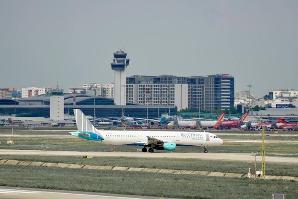 Camping vs Glamping : découvrir la nature en bord de mer confortablement